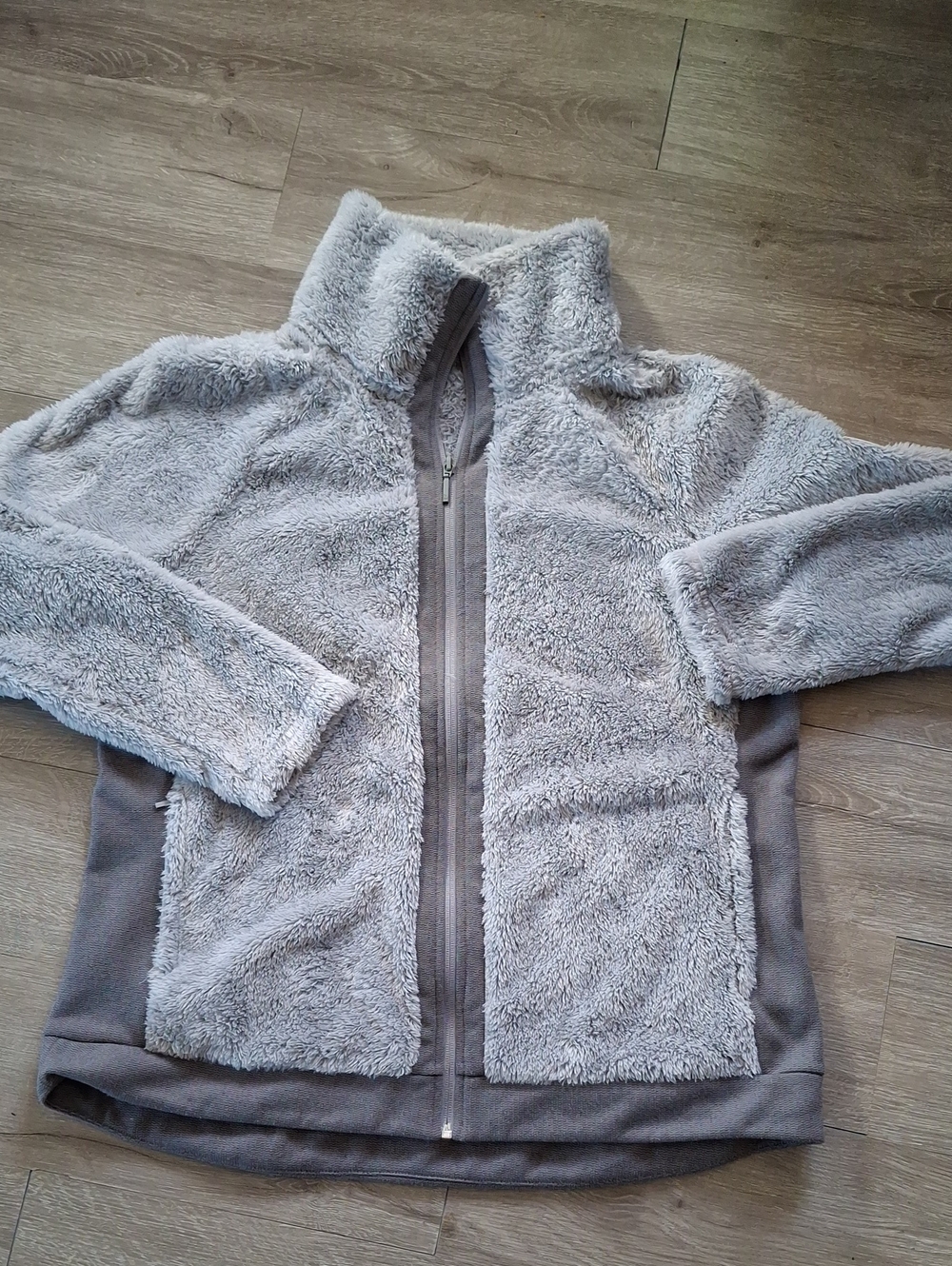 Women'sbThe Northface Fuzzy Lightweight/Unlined Zip Front Jacket~ XL